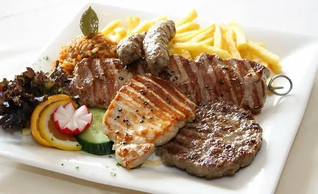 Restaurant Balkan Hotel 2*